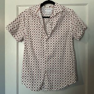 2/$22 ✨ white with simple floral detail short sleeve button down